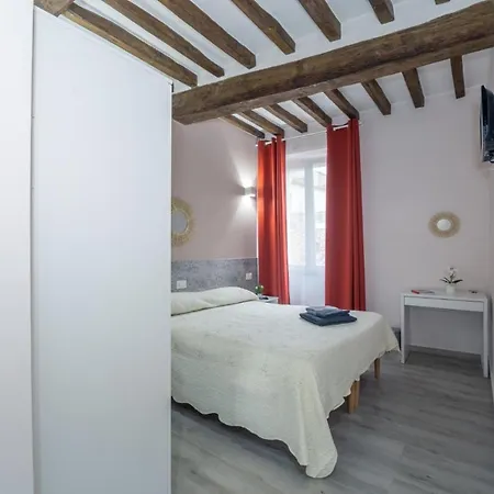 Penzion Residenza Borgo Guazzo Parma