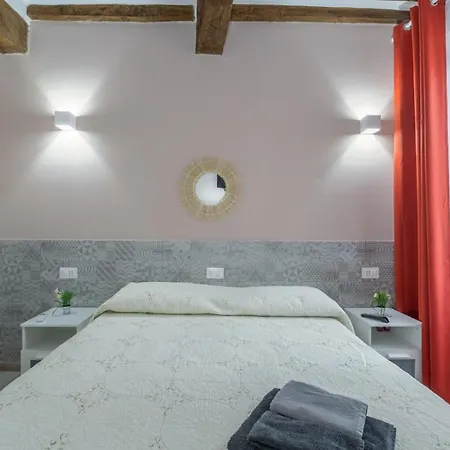 بيت ضيافة Residenza Borgo Guazzo 3*