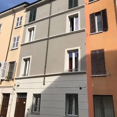 Residenza Borgo Guazzo 3* Parma